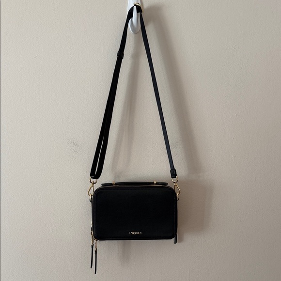 Tumi Voyageur Aberdeen Crossbody in Black - Picture 2 of 11